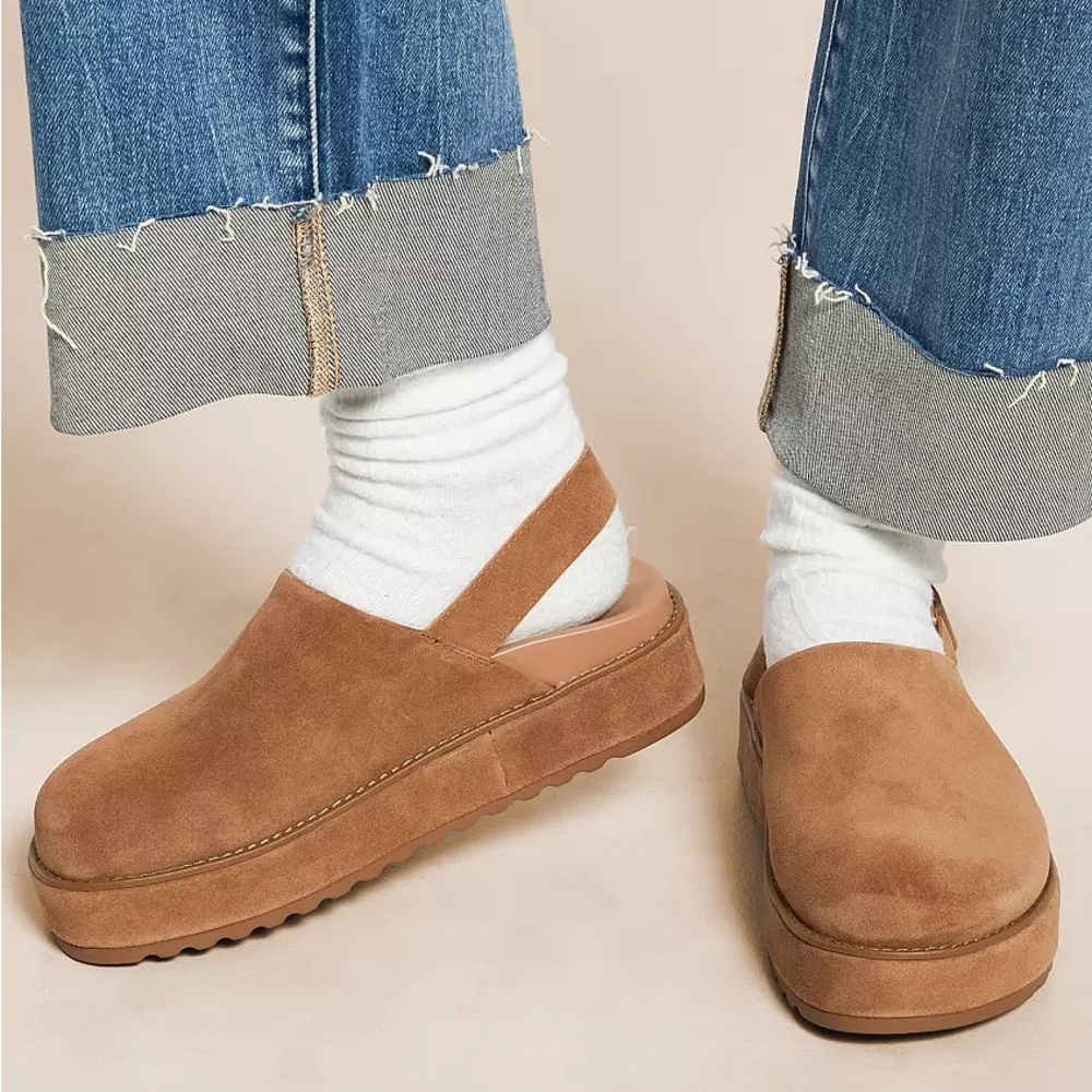 Steve Madden Mellow Cognac Suede Mules